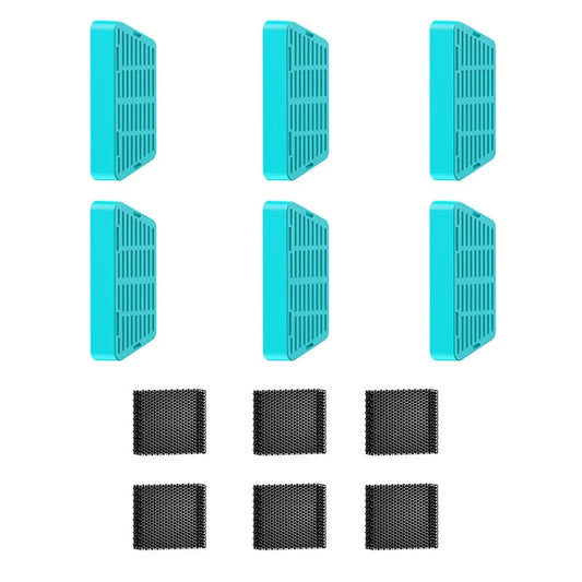 Lot de six cartouches filtrantes turquoise et six mousses de charbon actif, disposées sur fond — filtre fontaine à eau chat